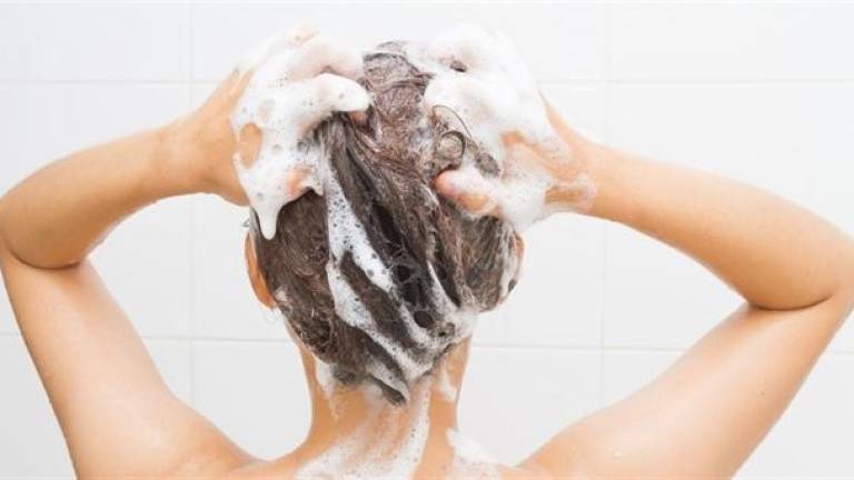 Como lavar el pelo de manera natural y rápida