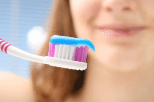 ¿Cómo elaborar pasta dental casera?